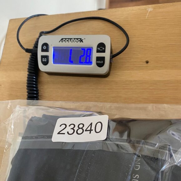 Chicos Jeans Womens 1.5 US 10 Blue Dark Wash Denim Girlfriend Slim Ankle Pull On - Picture 11 of 11